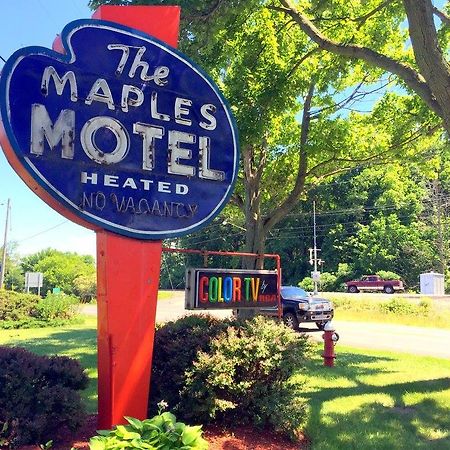 Maples Motel Sandusky Exteriér fotografie