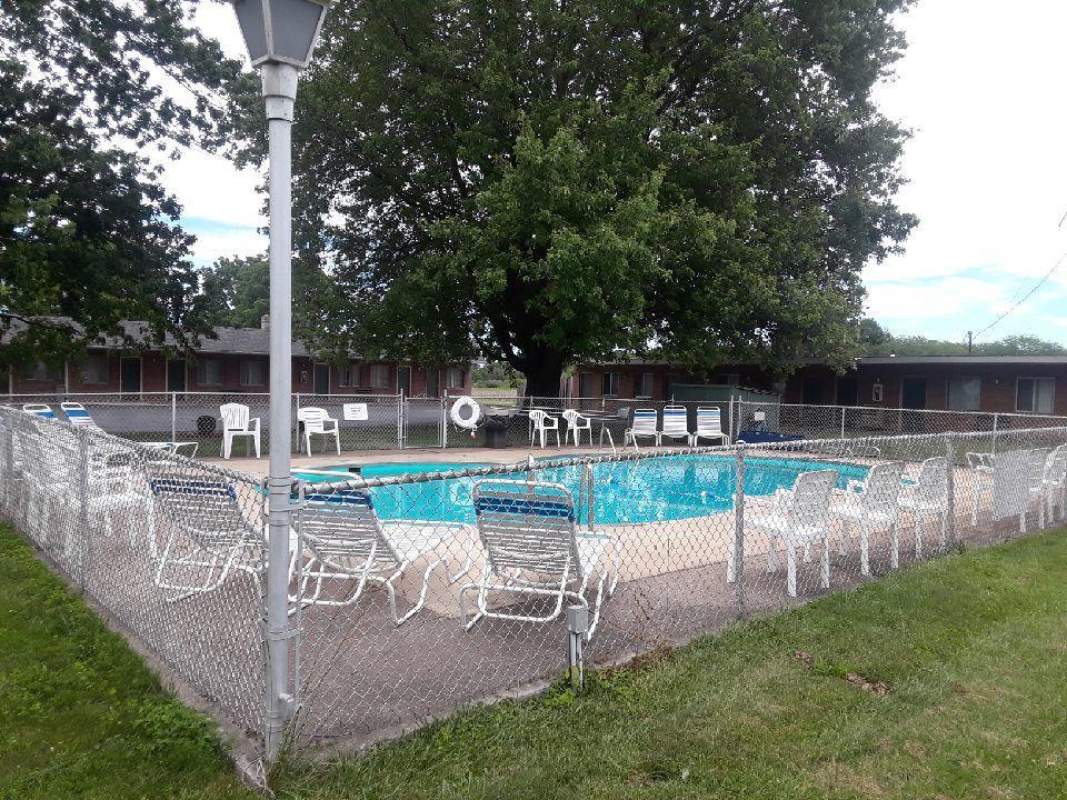 Maples Motel Sandusky Exteriér fotografie